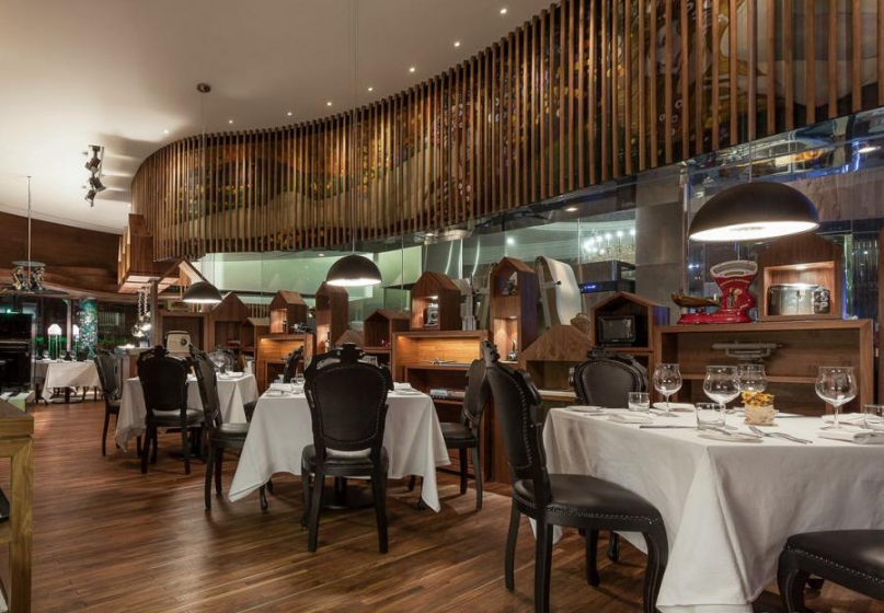 西安高档西餐厅设计装修效果图